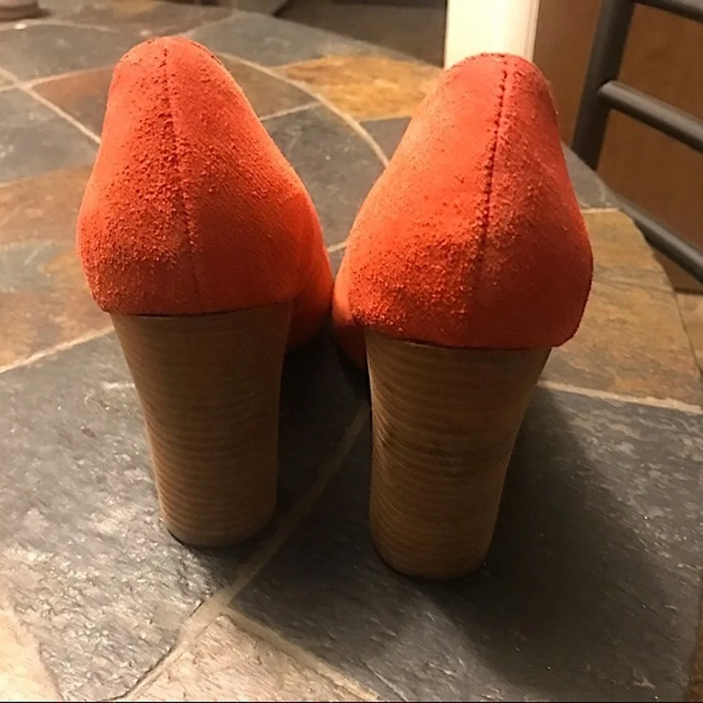 Express Pink Heels - Picture 5 of 10